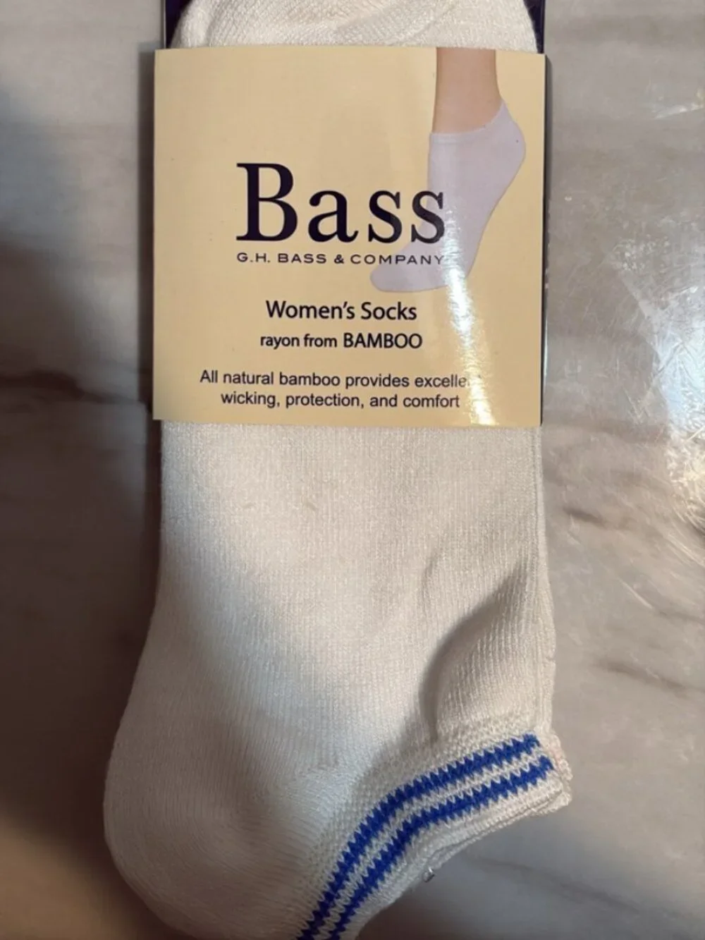G.H. Bass & Company Women’s Bamboo Socks – 3 Pair Pack Size 9-11